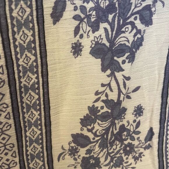 H.I.P. Blue Floral Beach Coastal Long Kimmo Swimsuit Coverup Women’s Size Small - Picture 3 of 5